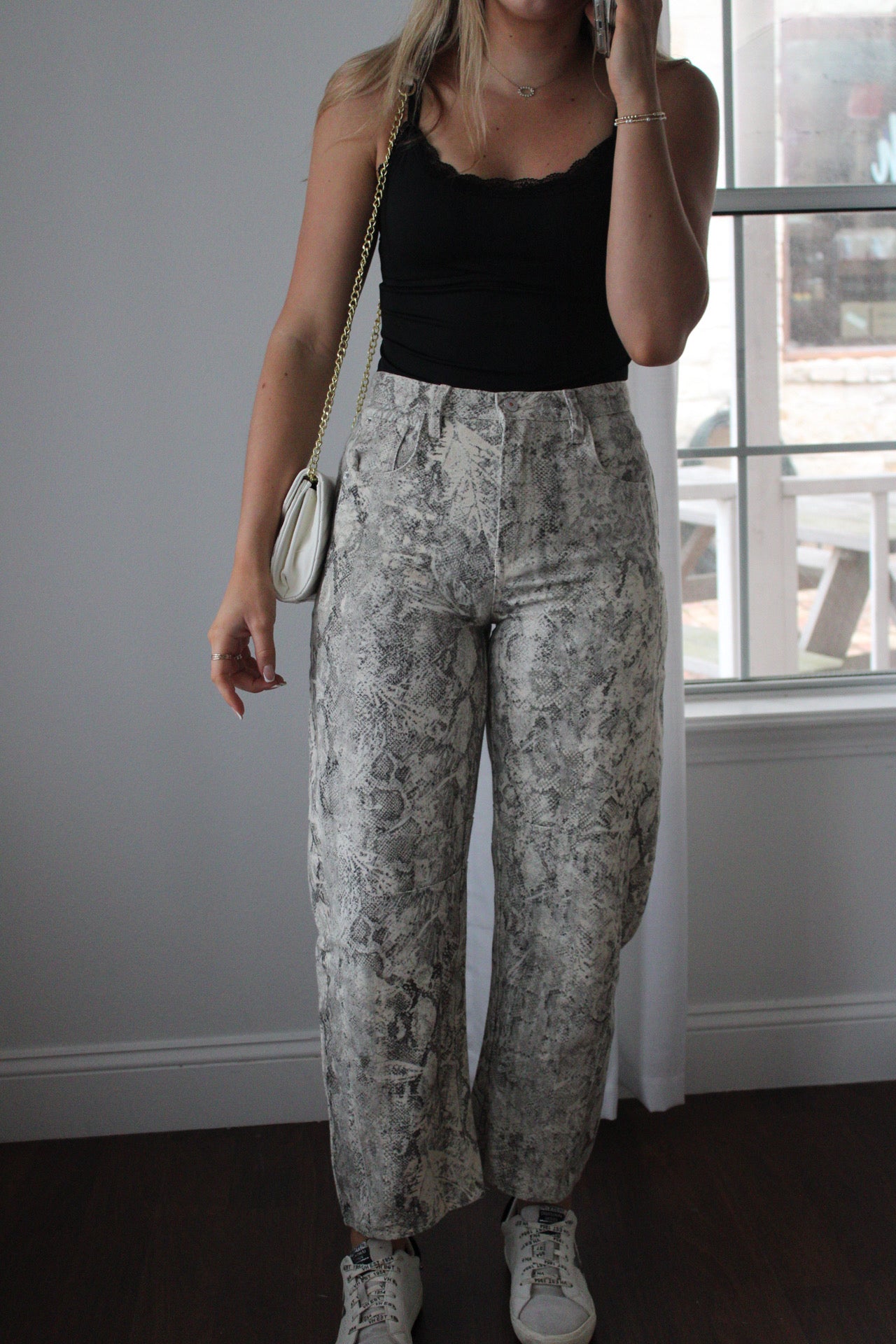 Snake Chic Barrel Jeans